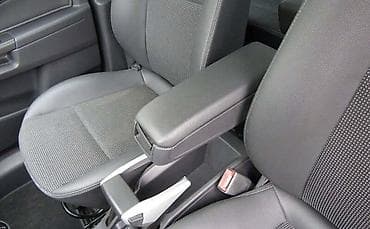 ohc ruma: NASLON ZA RUKE ZA OPEL ZAFIRA OD 2005. DO 2011. GOD. | Polovni — 2