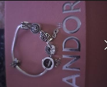 srebrni nakit novi sad: Pandora narukvica sa privescima (original ambalaža uključena) - — 2