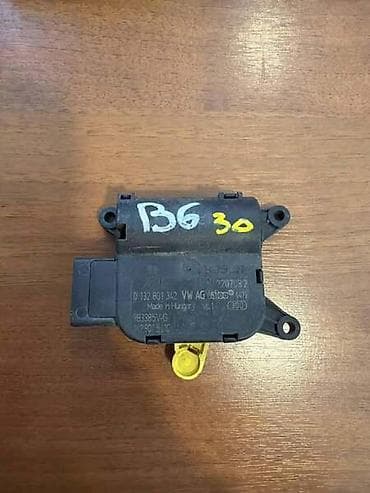 glava od kostura: ELEKTROMOTOR KLAPNE GREJANJA ZA VOLKSWAGEN PASSAT B6, PASSAT B7 — 1
