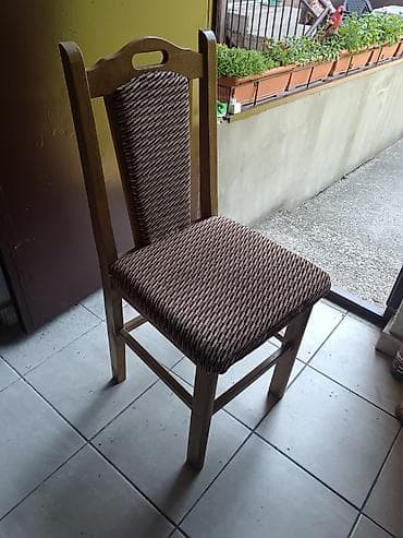 stolica wc za invalide: Drvena trpezarijska stolica sa tapaciranim sedištem i naslonom. 3 — 2