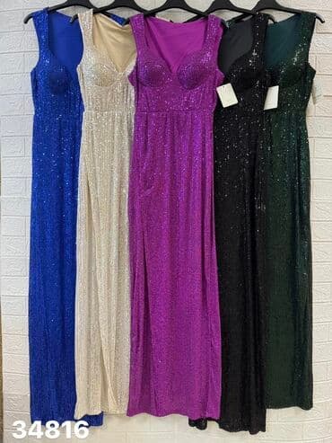 ramax beograd: Elegantna. glamurozna
Cena: 2.900 dinara — 4