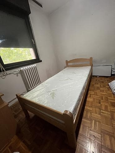 spavaće sobe: Prodajem maltene nov krevet za jednu osobu sa sve dusekom koji je nov — 1
