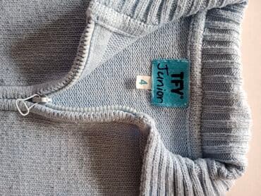 stradivarius topovi: Džemper za dečake
Veličina 4
Preudoban topao
Cena 200 din — 3