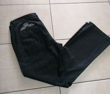 pantalone od vestacke koze: Crne farmerice
Kao nove
Vel 31
Povoljno
UVOZ Turska — 3
