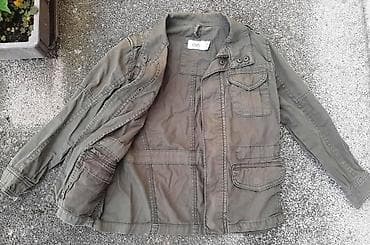 Maslinasto zelena jakna 110 110, 4-5 godina Polovna ali ok očuvana na lalafo.rs Maslinasto zelena jakna 110 110, 4-5 godina Polovna ali ok očuvana