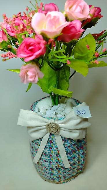 mini ruže prodaja: Dekorativna aranžerska saksija sa veštačkim ružama - Buket — 2