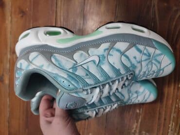 una obuca beograd: Nike, 38 — 4