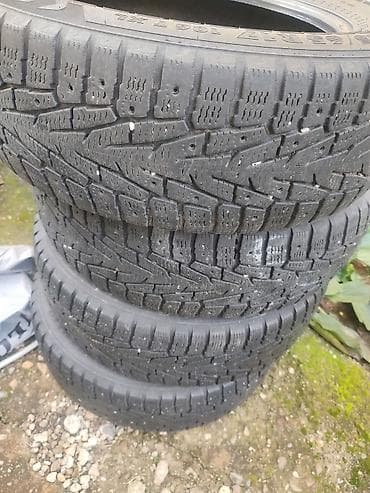 auto placevi vranje: Zimske gume Nokian Hakkapeliitta – set od 4 komada skinuti klinovi — 1