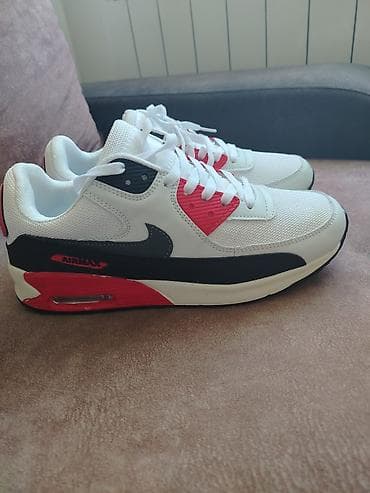 paciotti patike plave: Patke nove-kopija. Crveneduzina gazista 26,5 cm, plave 26 cm. Cena za — 6