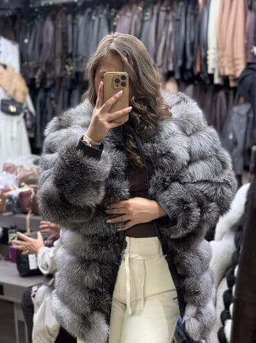 haljine na siroke bretele: Ženska bunda/kaput od krzna, luksuznog voluminoznog izgleda u — 3