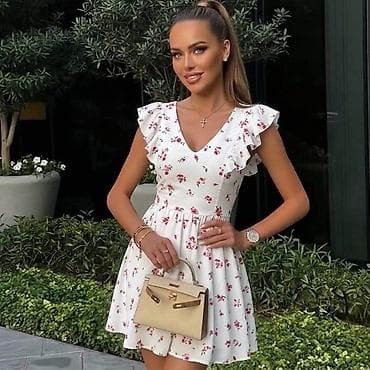 Ženska letnja haljina sa cvetnim printom - Model: kratka, A-kroja