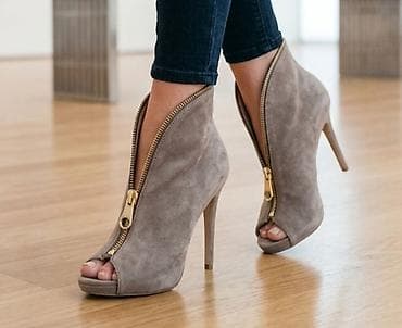 Ženske sandale/ankle čizme na štiklu sa otvorenim prstima - Model
