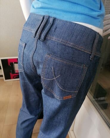 Farmerice kao nove Vel XL (42) Povoljno Super model i kvalitet uvoz na lalafo.rs Farmerice kao nove Vel XL (42) Povoljno Super model i kvalitet uvoz