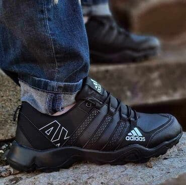 nepromociva obuca za muskarce: Patike — 3