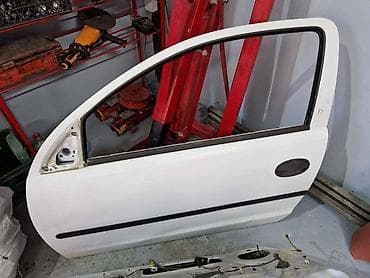 bravo: VRATA BELA BOJA ZA OPEL CORSA C | Cena po komadu Svi delovi za — 2