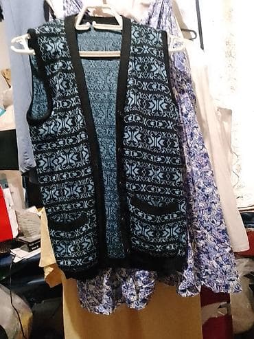 mcneal jakne: Pleten prsluk bez rukava, tamnoplave i crne boje, sa dekorativnim — 1