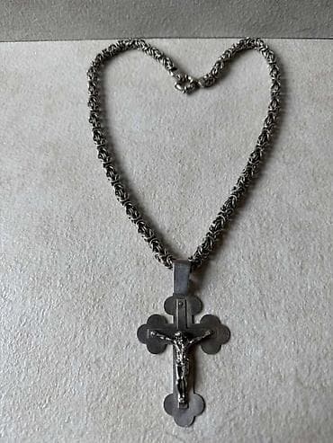 swatch satovi cene: Masivan srebrni lanac sa krstom 925 (61.7g, 57.5cm) Prodajem masivan — 9