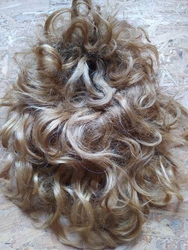 Sweatpants: Prodajem periku prirodna kosasvetlo - braon bojadugačkatežina — 2