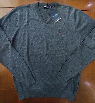 Britches and shorths: Muški džemperi – brendirani, klasičan kroj, okrugli ili V izrez. Od M — 5