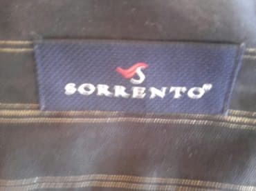 crne pantalone i bela kosulja: SORRENTO svečana košulja pamuk 100% sjajne niti zlatne na crnoj — 7