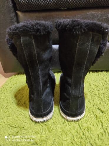 Personal Items: Ankle boots, Converse, 42 — 5