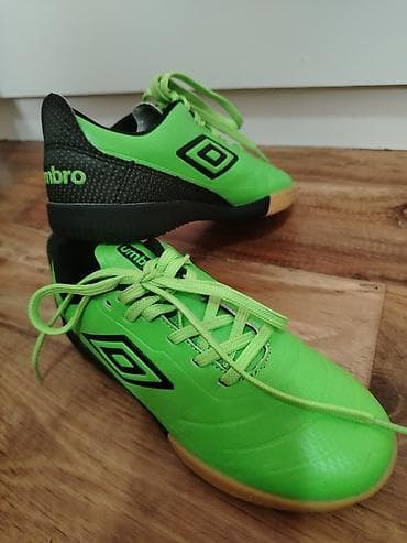 gumene cizme novi sad: Umbro futsal patike – fluorescentno zelene - Brend: Umbro - Model — 6