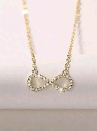 srebrni nakit kragujevac: Infinity ogrlica
Cena:1800din
💋 — 2