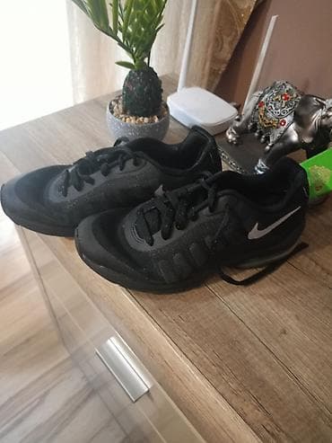 hajkir obuca: Dečije patike Nike – broj 38. Crne, lagane i prozračne, sa mrežastim — 2
