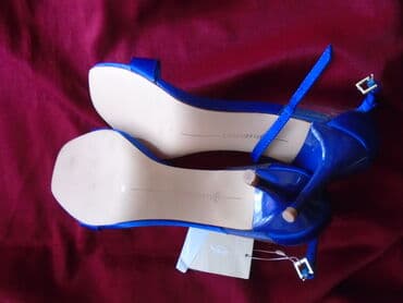 patike sa vazdušnim đonom: Sandals, Stradivarius, 40 — 5