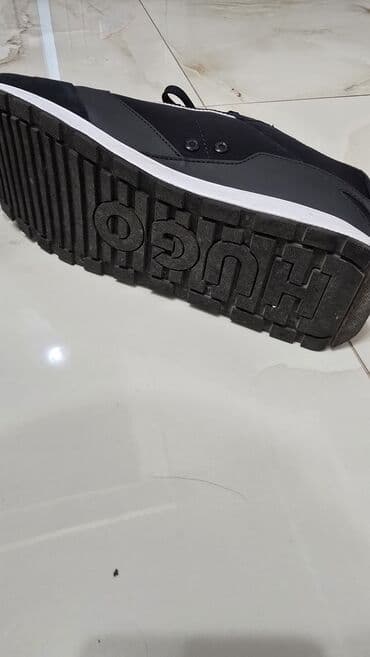 musko prstenje srebro: Patike, Hugo Boss, veličina - 45 — 5