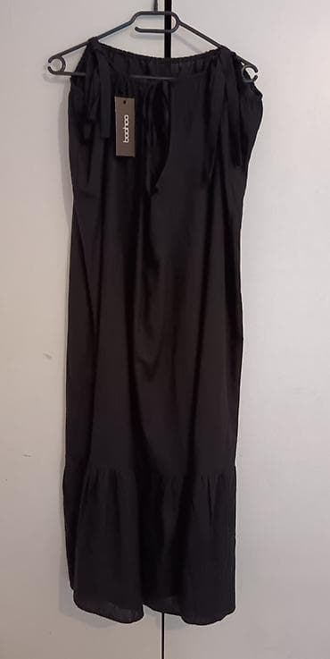 haljine unikatne: Crna haljina Boohoo. Naznačrna veličina 44 — 1
