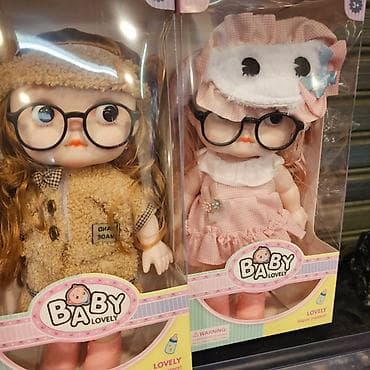 nike bodi za bebe: Lovely Baby lutka sa naočarima i roze kariranom haljinom.Ove lutke su — 2