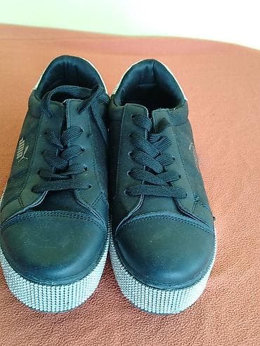 svecane suknje za punije: Zenske patike Puma cabin37-500 din Ocuvane Broj 37 Gaziste 23,5 — 2