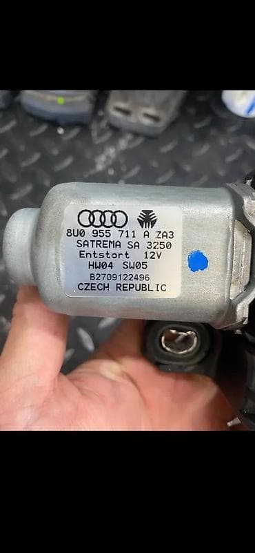 audi q7 akumulator: AUDI Q3 DELOVI MOTOR ZADNJEG BRISACA 8U0955711A | Audi a1  a3 a4 a5 — 4
