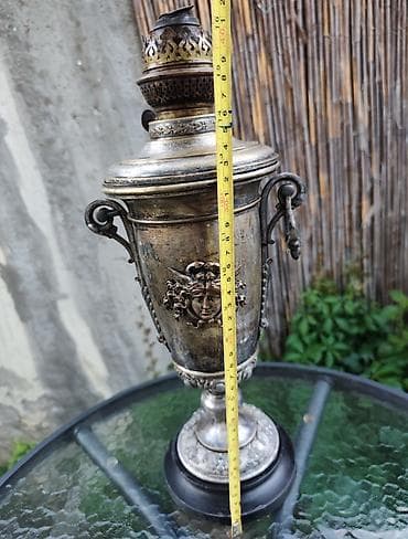 staklene vitrine kupujemprodajem: Izuzetno retka, masivna i raskošna salonska petrolejska lampa u formi — 2
