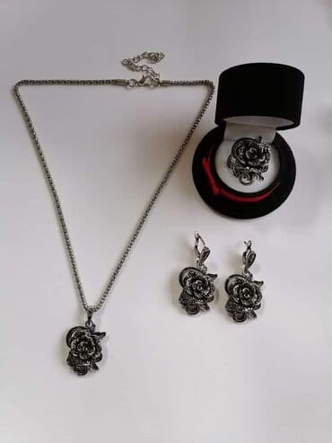 srebrni komplet nakita: 1500 din set — 1