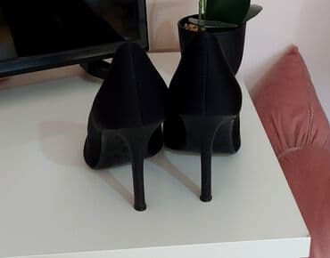 zara rebraste helanke: Pumps, Zara, 39 — 2
