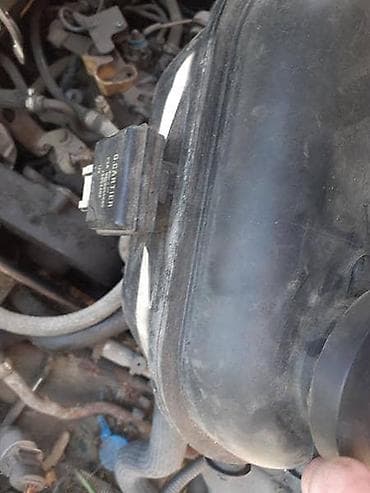 raspon sarafa za sva vozila: POSUDA VODE ZA PEUGEOT 306 OD 1996. DO 2001. GOD. | posuda antifriza — 3