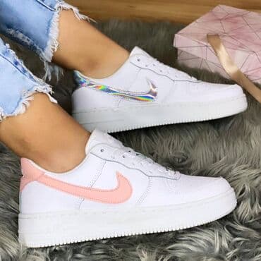 nike air force sa crnim znakom: Nike air force patike

Novo
Brojevi 36 do 46

fb Moja Kupovina 1 — 4