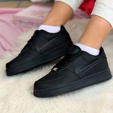 patike sa vazdušnim đonom: Nike air force patike 

Novo
Brojevi 36 do 46

fb Moja Kupovina 1 — 4