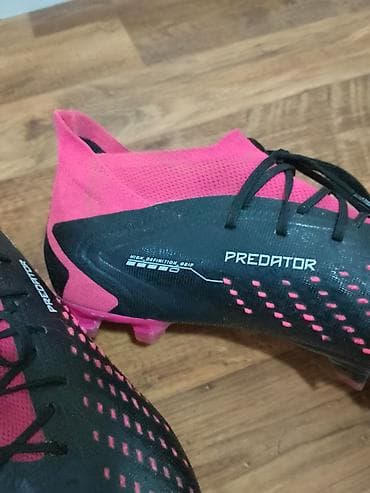 carbon traka: Kopacke Adidas Predator br 43 gaziste 275 mm su u odlicnom stanju sa — 8