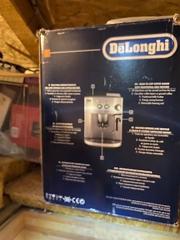 kamere pančevo: DeLonghi aparat za espresso i kafu, sa ugrađenim mlinom za kafu — 1