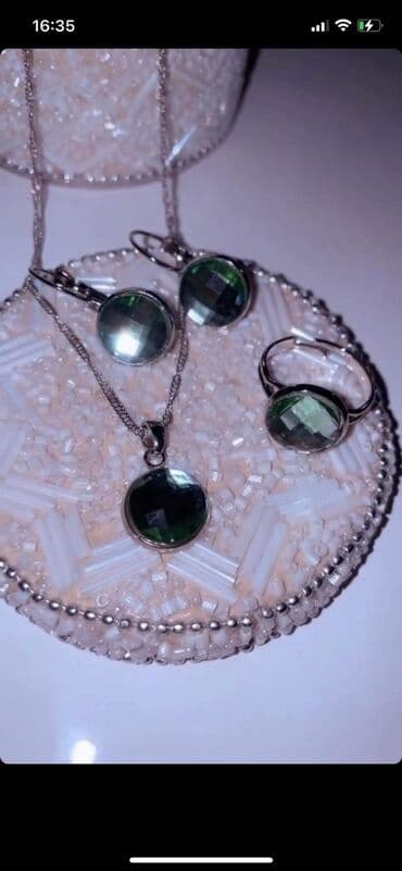 srebrni komplet nakita: Kompleti nakita
Cena 1500din — 9