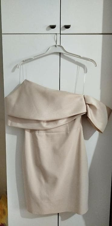 torbe za mame: Elegantna koktel haljina – bež/šampanj ton - Kroj: uska, mini dužina — 3