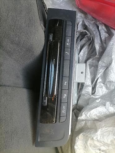 Audi MMI 3G multimedijalna jedinica – Harman Automotive - Originalna