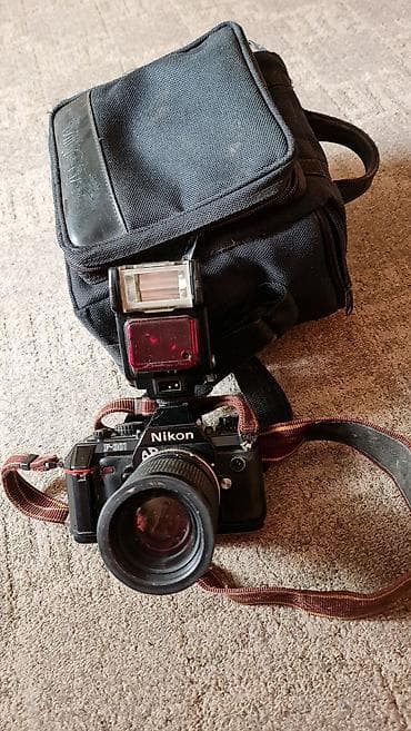 polovni mikseri za testo: Nikon F-301 analogni SLR fotoaparat sa priborom - Telo: Nikon F-301 — 10