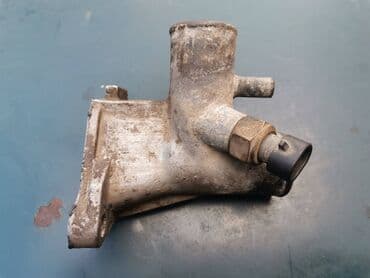 poklopac glave motora: Racva vode glave Lada 2121,21213,21214i Niva. Polovno, ocuano. Skinuto — 3
