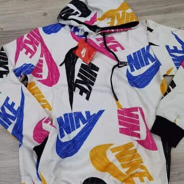 Cena 2400 dinara
Veličina S M L XL XXL