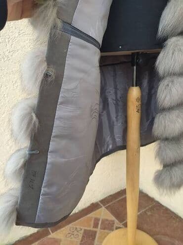 Fur coats: L, With lining, Arctic fox, color - Grey — 2