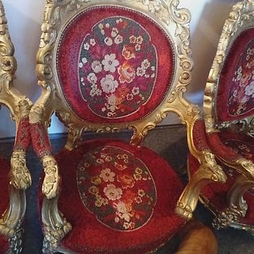 letvice za stolice: Barokne stolice sa bogato rezbarenim ramovima i dekorativnim zlatnim — 1